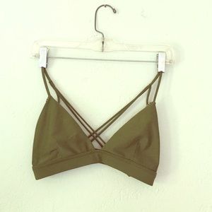 ACACIA 2015 Awapuhi top