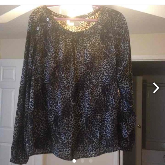 Printed blouse worn once