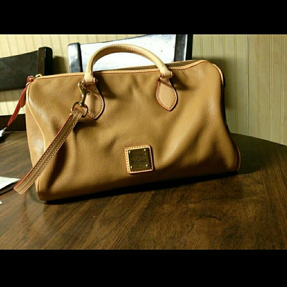 **Trade for Estefania**Dooney and Bourke Duffle