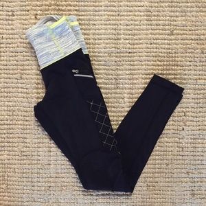 lululemon leggings with zip pockets sz 4