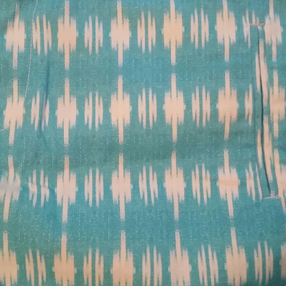 SOLD-Aztec Print Shorts - Picture 3 of 4