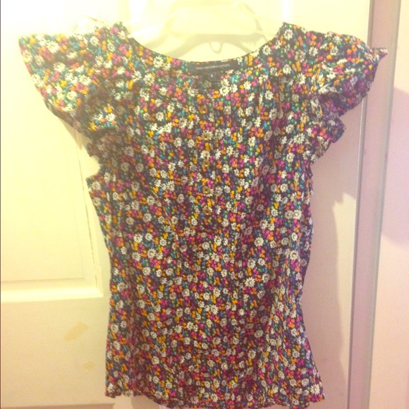 NWOT bright floral top