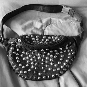 Urban Outfitters fanny pack