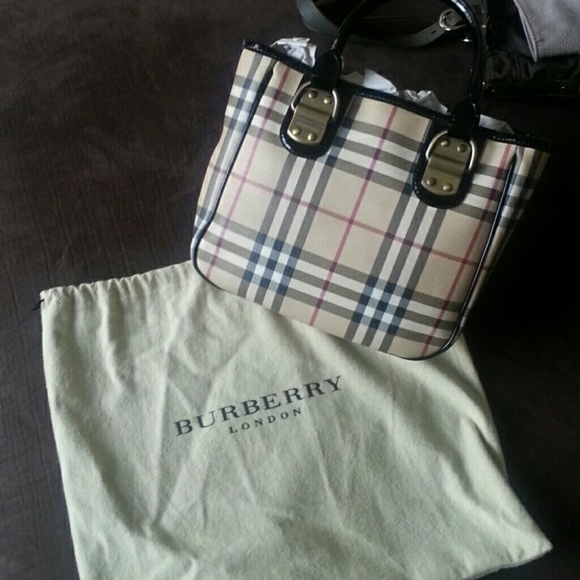 Authentic burberry tote purse