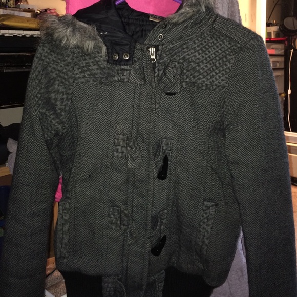 winter coat w/ fur hood