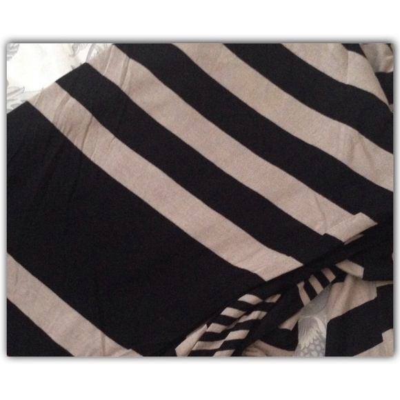 Posey Midi Dress - Picture 2 of 2