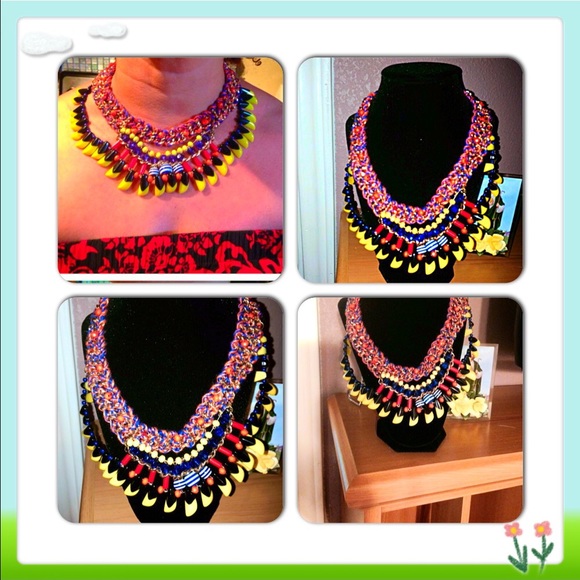 NWOT Gina's beautiful Stament Necklace - Picture 2 of 4