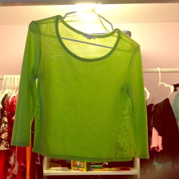 Green crop sweater