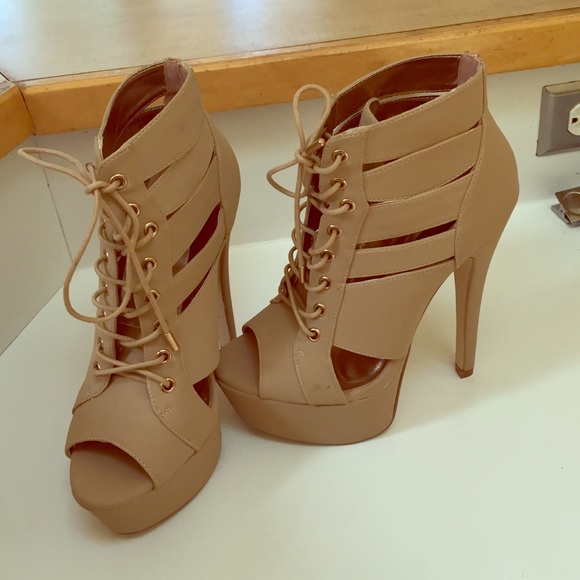 Dollhouse heels (new)
