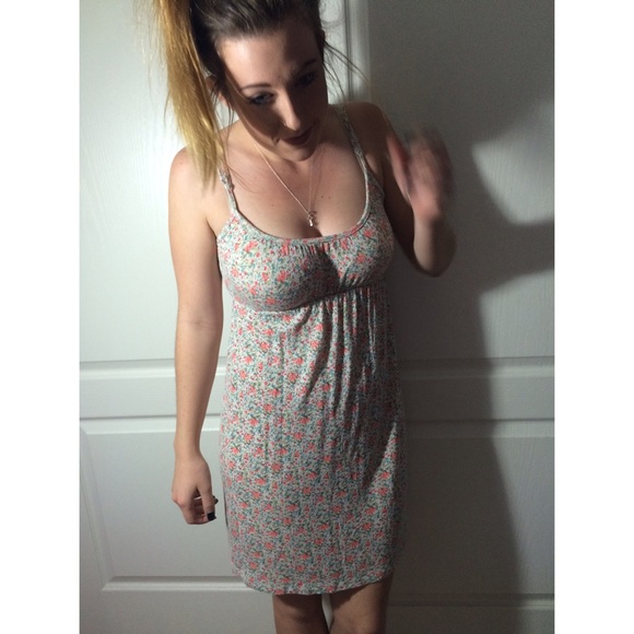 Floral sun dress !
