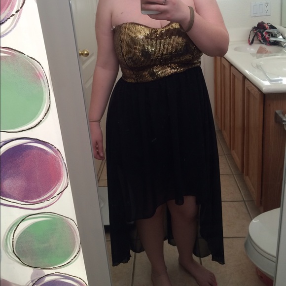 DRESS!! - Picture 2 of 4