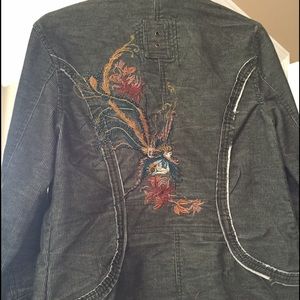 Lightweight  jacket with beautiful stitching.