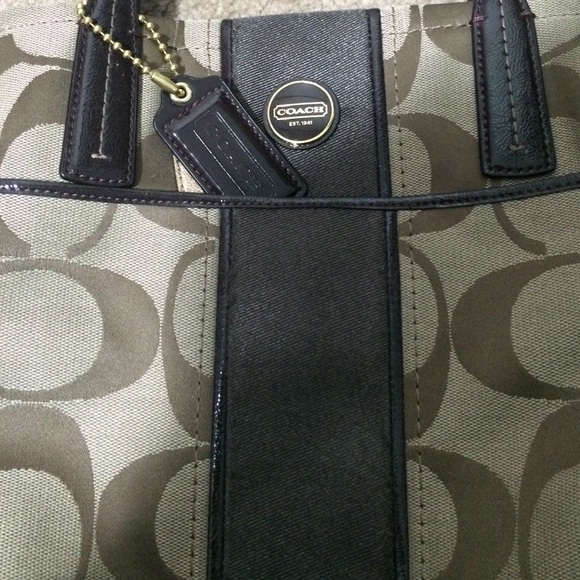 Coach Purse - Picture 2 of 3