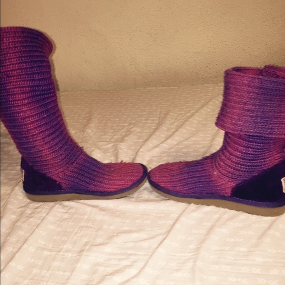 purple uggs with buttons purple uggs with buttons