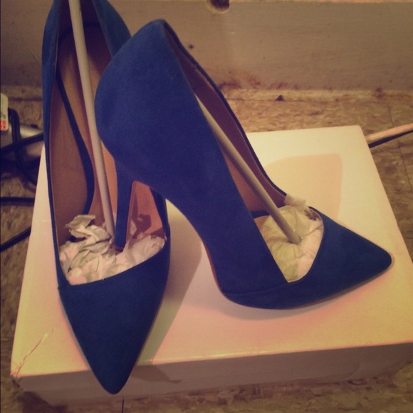 Blue Suede Pumps