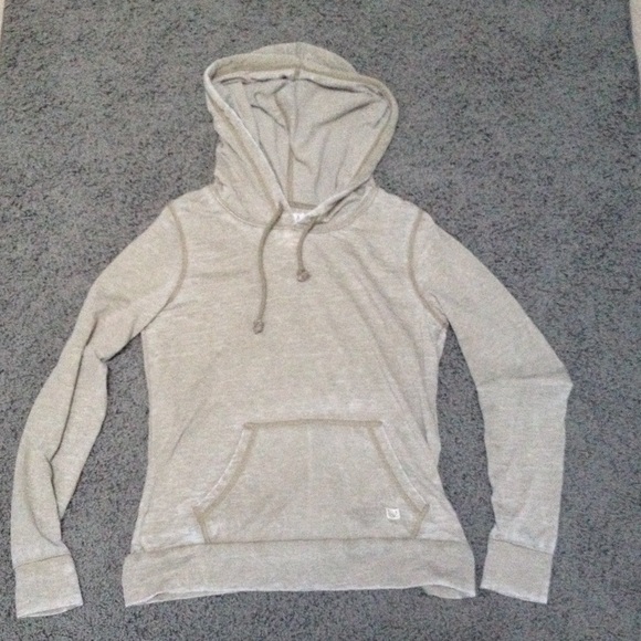 Loose PacSun sweatshirt