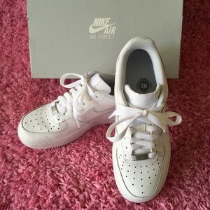 NIKE AIR FORCE 1 (GS) - 4.5Y - White