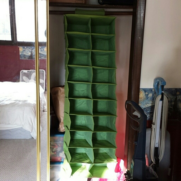 Closet shoe organizer