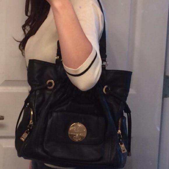 MEDALLION DRAWSTRING BAG - Picture 4 of 4