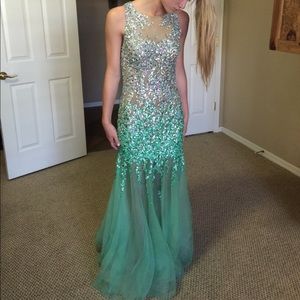 Prom dress