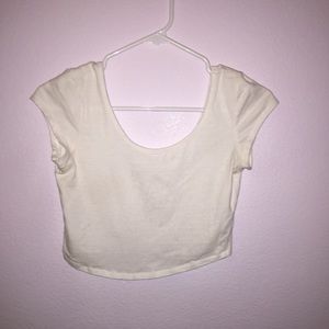 FOUR Simple Crop Tops :)