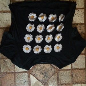 daisy black crop top