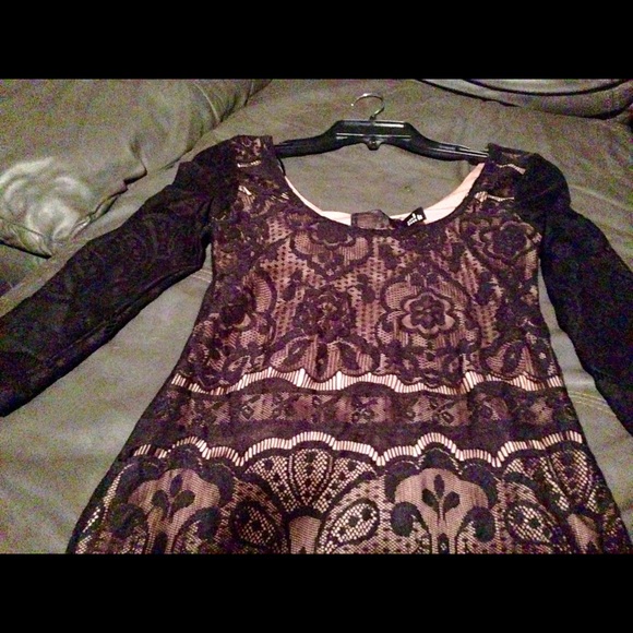 Sexy Lacy Dress - Picture 2 of 4