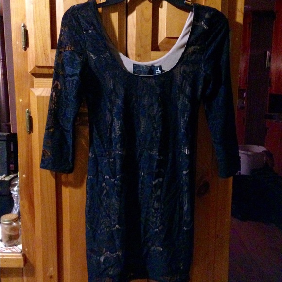 Sexy Lacy Dress - Picture 3 of 4