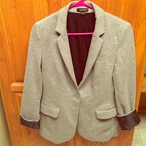 ✨MUST GO!✨Express blazer