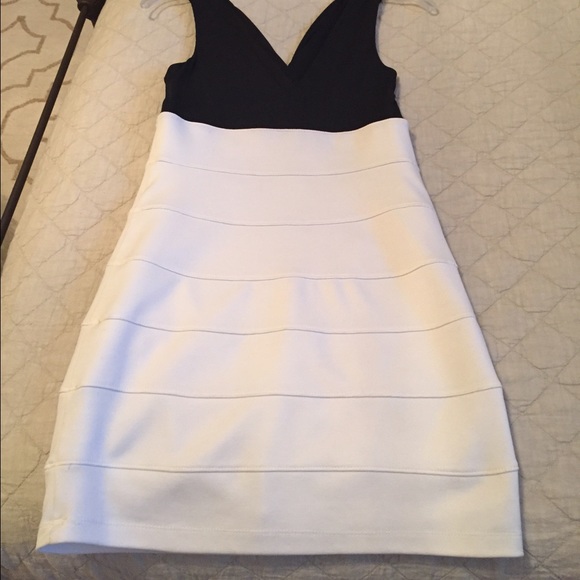Forever 21 black and white dress