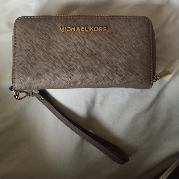Michael Kors Large Wristlet