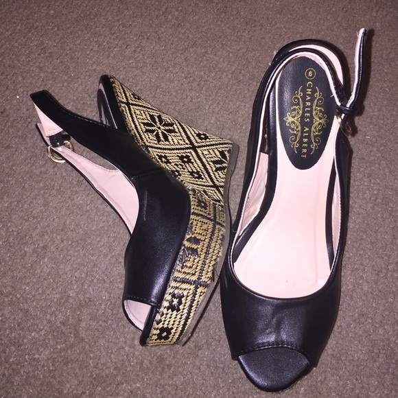 Black wedges - Picture 2 of 3