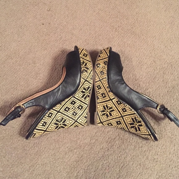 Black wedges - Picture 3 of 3