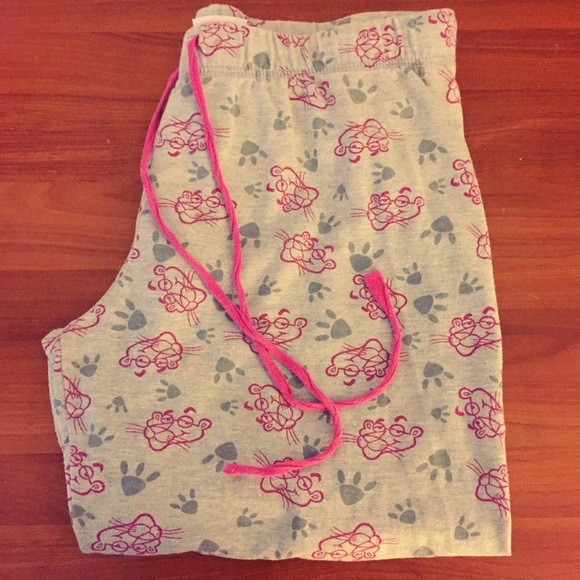 Pink panther pj's.                            🅱2⃣