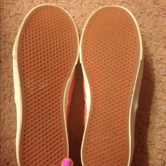 Vans - Picture 2 of 3