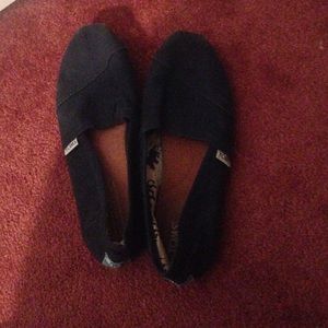 Toms shoes