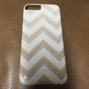 Beige chevron iPhone 6 case