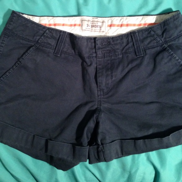Old Navy Shorts - Picture 1 of 2