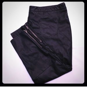 Stylish Faux Leather Zippered Ankle Pants