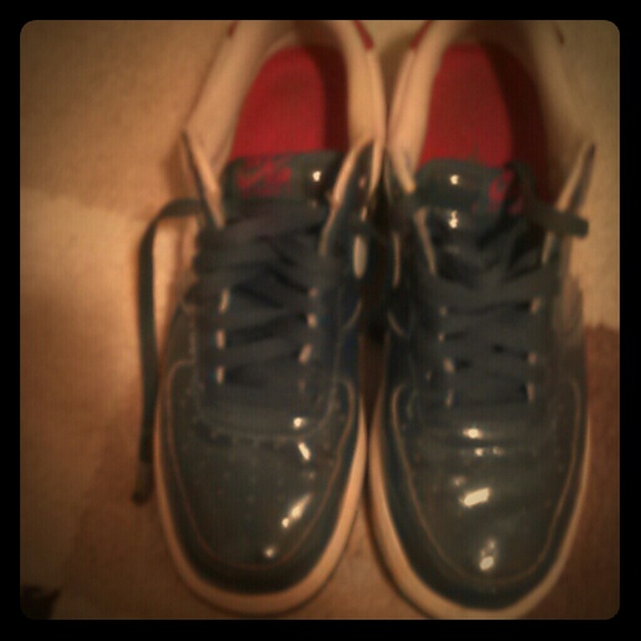 Nike airs