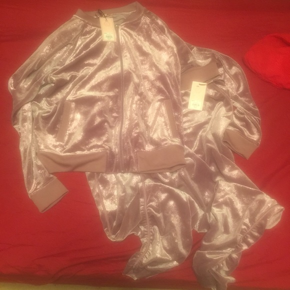 NWT JUICY COUTURE SWEATSUIT