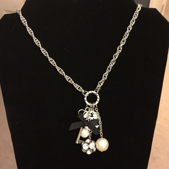 Necklace with bangles