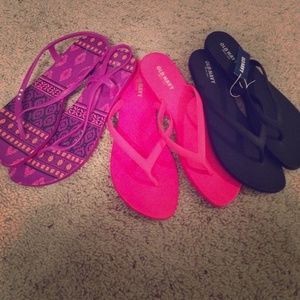 SET OF THREE flip flops