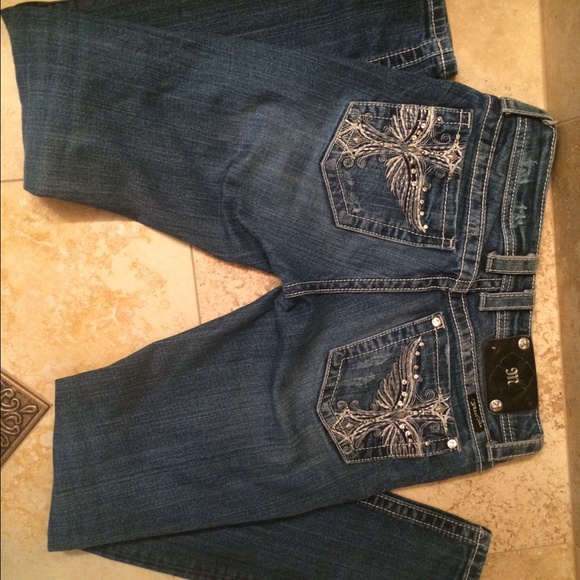 Miss me skinny jeans. Great condition.