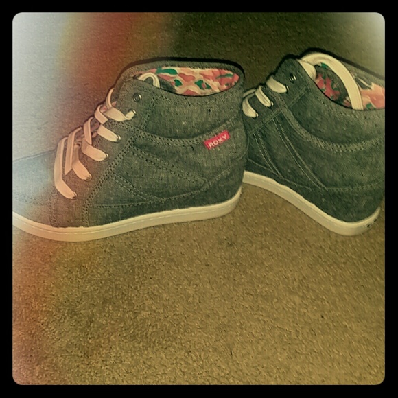 Roxy sneaker wedges