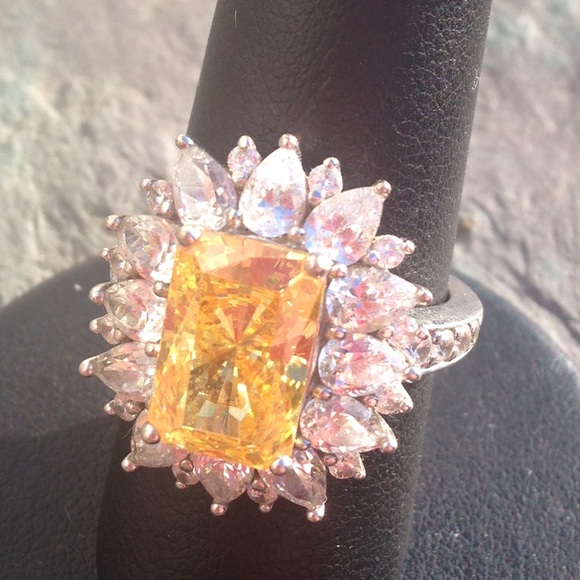 Brilliant Sterling lemon burst cocktail ring - Picture 3 of 4