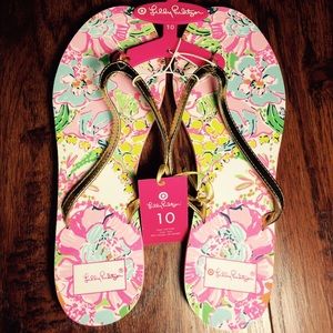 Lilly for Target Flip Flops -- Nosie Posey