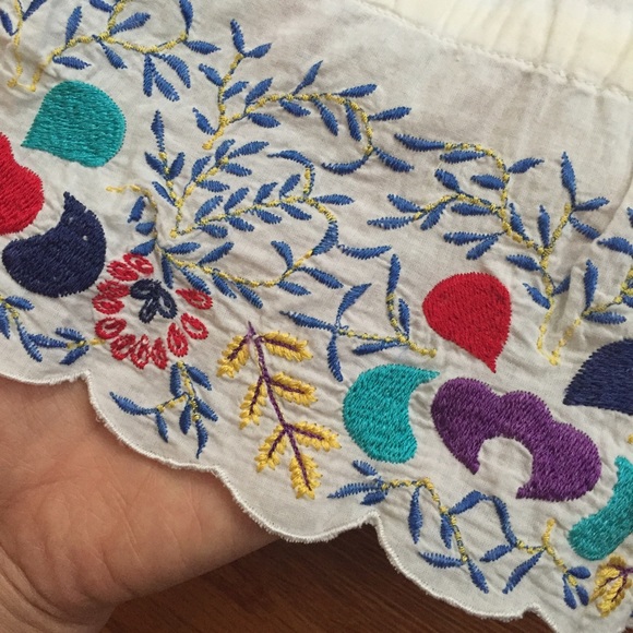 Colorful Embroidered spring summer top - Picture 3 of 3