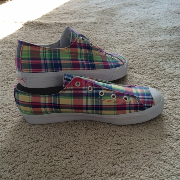 Chaps slide one sneakers