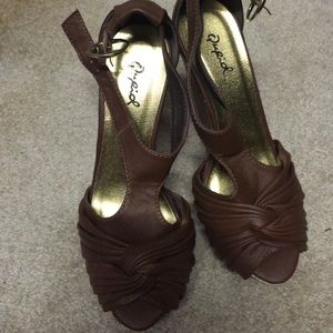 Brown wedges